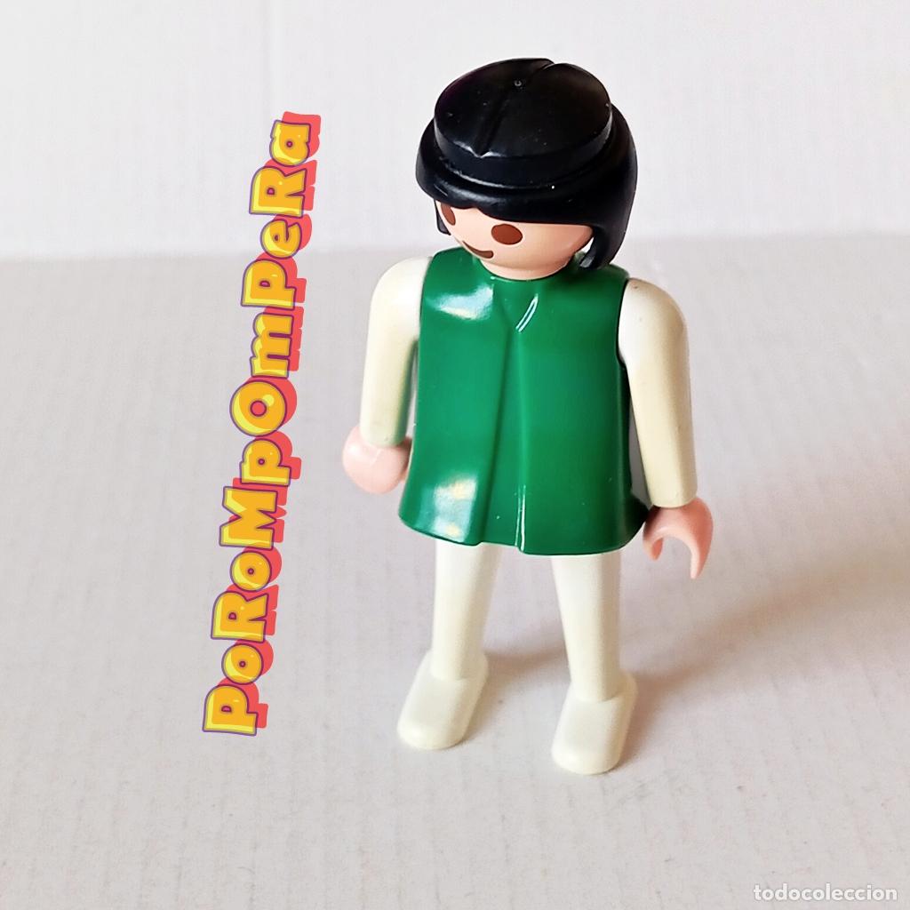 Playmobil: PLAYMOBIL FIGURA CL&Aacute;SICA MUJER BRAZO-PIERNA BLANCO TORSO VERDE A&Ntilde;OS 80 NO FAMOBIL O
