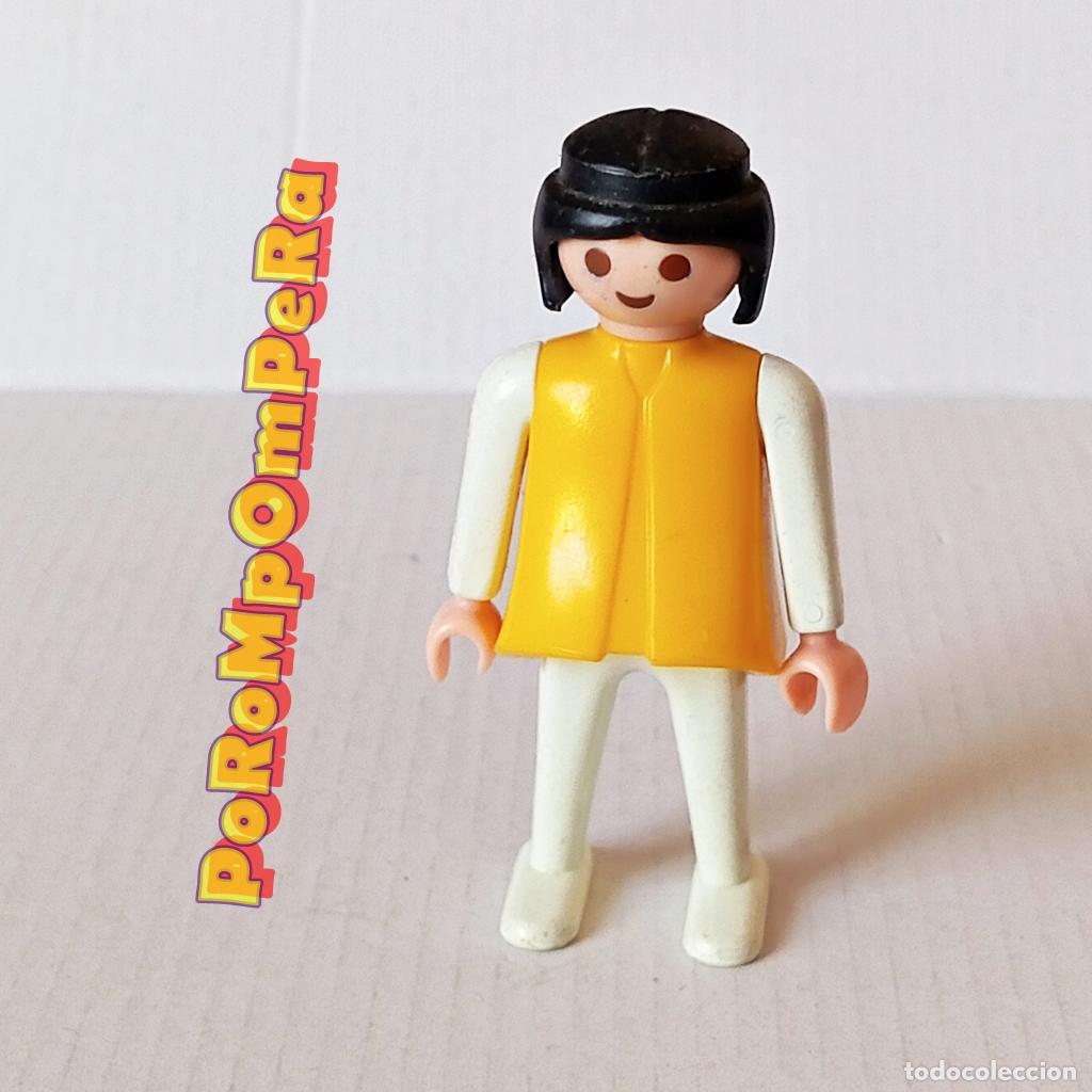Playmobil: PLAYMOBIL FIGURA CL&Aacute;SICA MUJER BRAZO-PIERNA BLANCO TORSO AMARILLO A&Ntilde;OS 80 NO FAMOBIL D