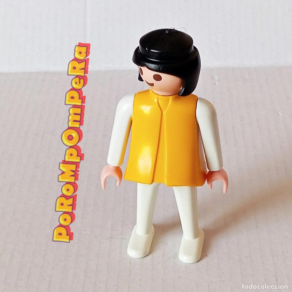 Playmobil: PLAYMOBIL FIGURA CL&Aacute;SICA MUJER BRAZO-PIERNA BLANCO TORSO AMARILLO A&Ntilde;OS 80 NO FAMOBIL O