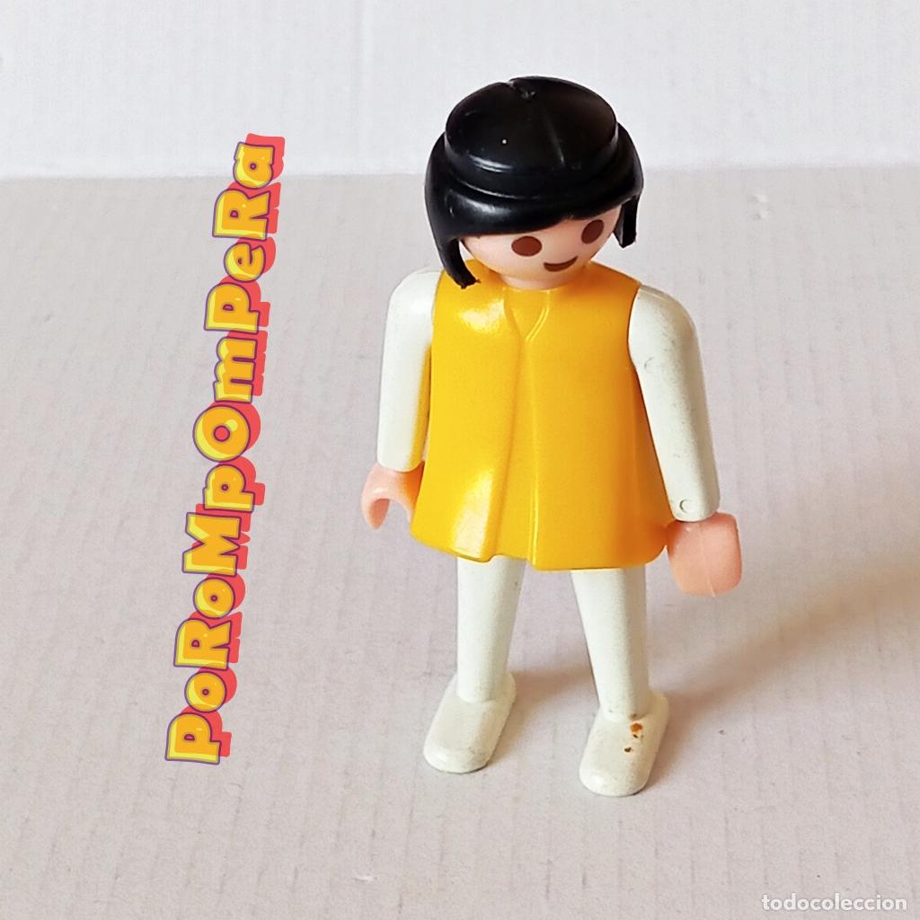 Playmobil: PLAYMOBIL FIGURA CL&Aacute;SICA MUJER BRAZO-PIERNA BLANCO TORSO AMARILLO A&Ntilde;OS 80 NO FAMOBIL Q