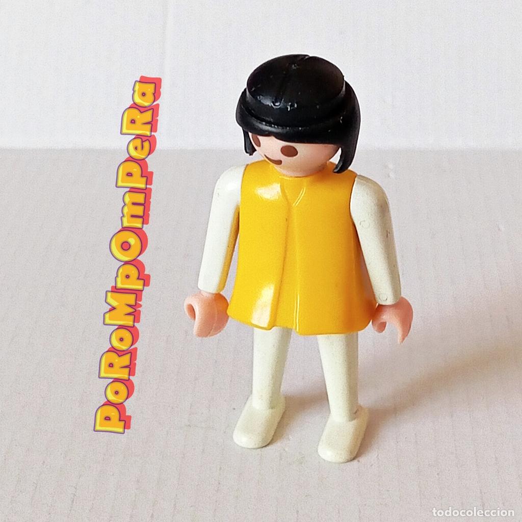 Playmobil: PLAYMOBIL FIGURA CL&Aacute;SICA MUJER BRAZO-PIERNA BLANCO TORSO AMARILLO A&Ntilde;OS 80 NO FAMOBIL U