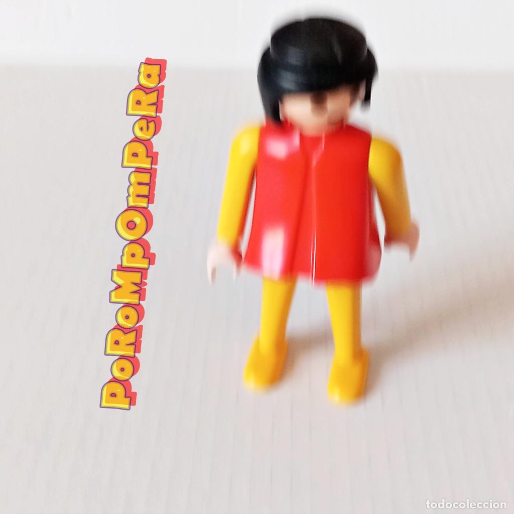Playmobil: PLAYMOBIL FIGURA CL&Aacute;SICA MUJER BRAZO-PIERNA AMARILLO TORSO ROJO 3224 3789 A&Ntilde;OS 80 NO FAMOBIL C