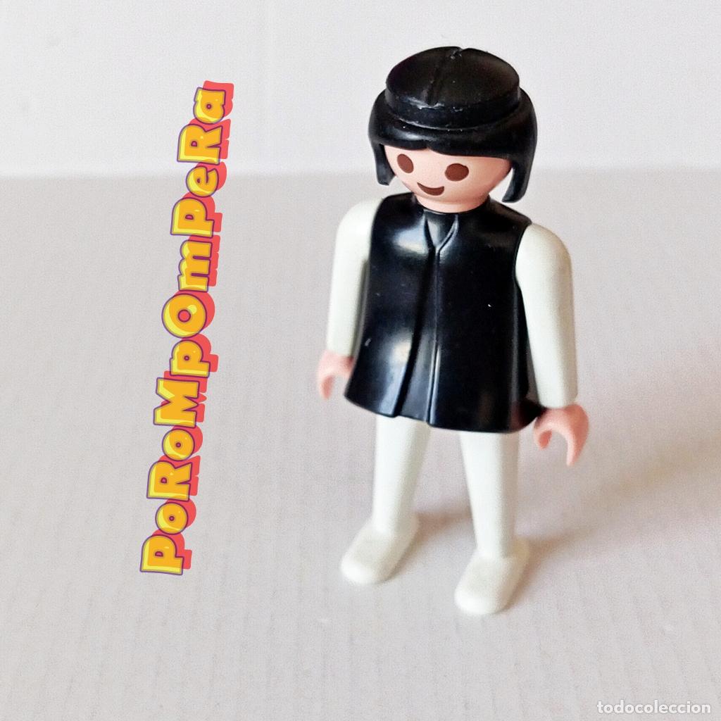 Playmobil: PLAYMOBIL FIGURA CL&Aacute;SICA MUJER BRAZO-PIERNA BLANCO TORSO NEGRO 3479 A&Ntilde;OS 80 NO FAMOBIL A