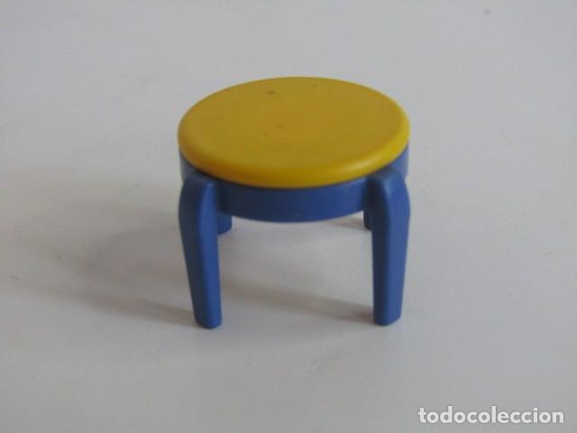 Playmobil: DIFICIL SILLA TABURETE AZUL Y AMARILLO ESPECIAL MODERNA PLAYMOBIL