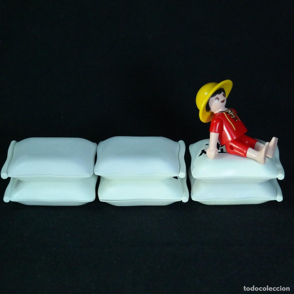 Playmobil: Playmobil ni&ntilde;o con sacos blancos ☼