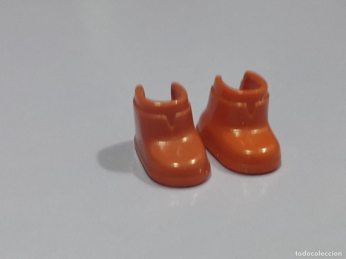 Playmobil: Playmobil zapatos rojos botas primera generaci&oacute;n ropa complementos Veg41