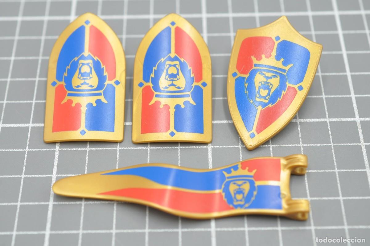 Playmobil: wsk066 Playmobil, 3 escudos y bandera