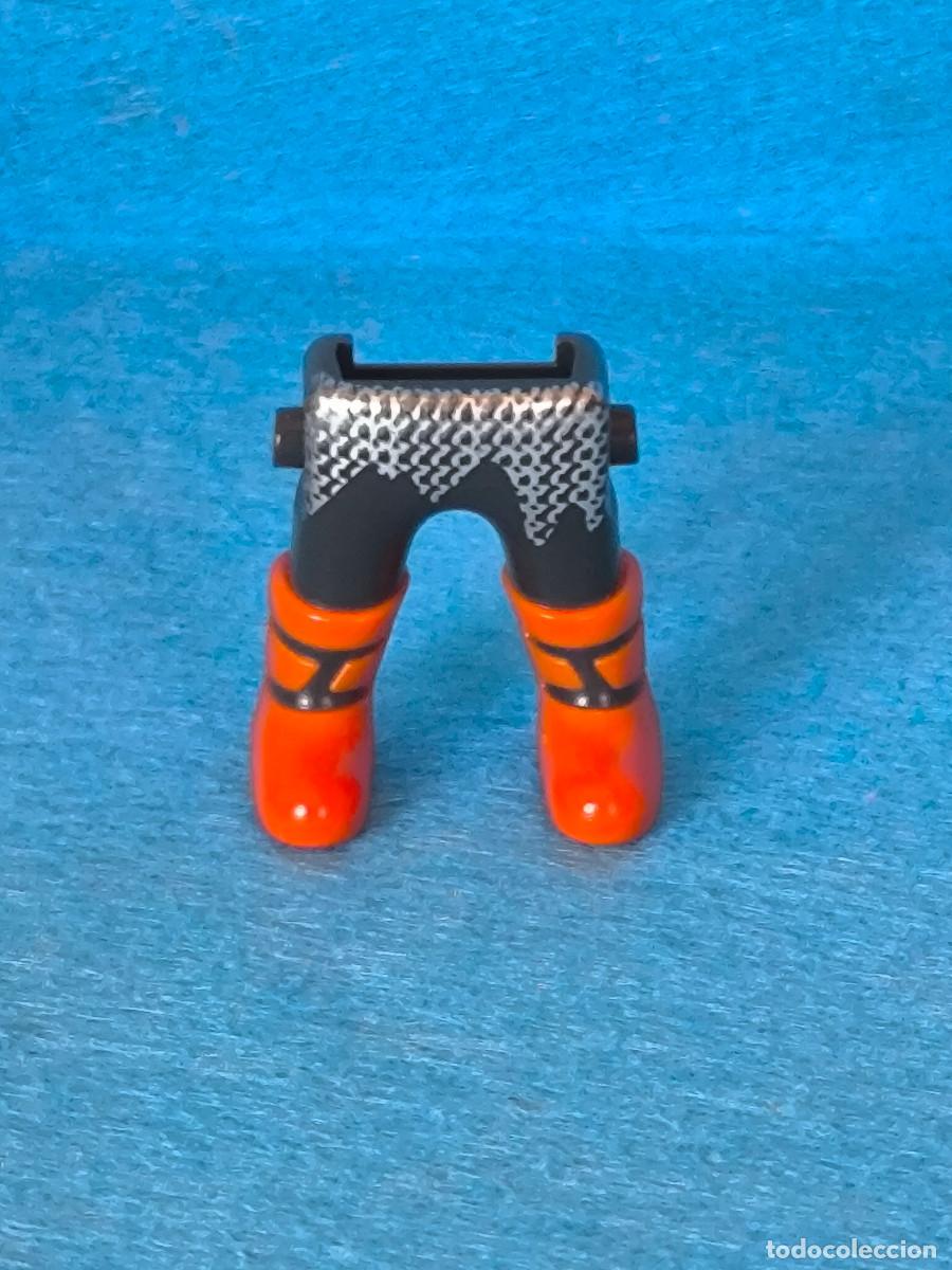Playmobil: Playmobil piernas gris oscuro cota malla botas anaranjadas para enano medieval vikingos orcos elfos