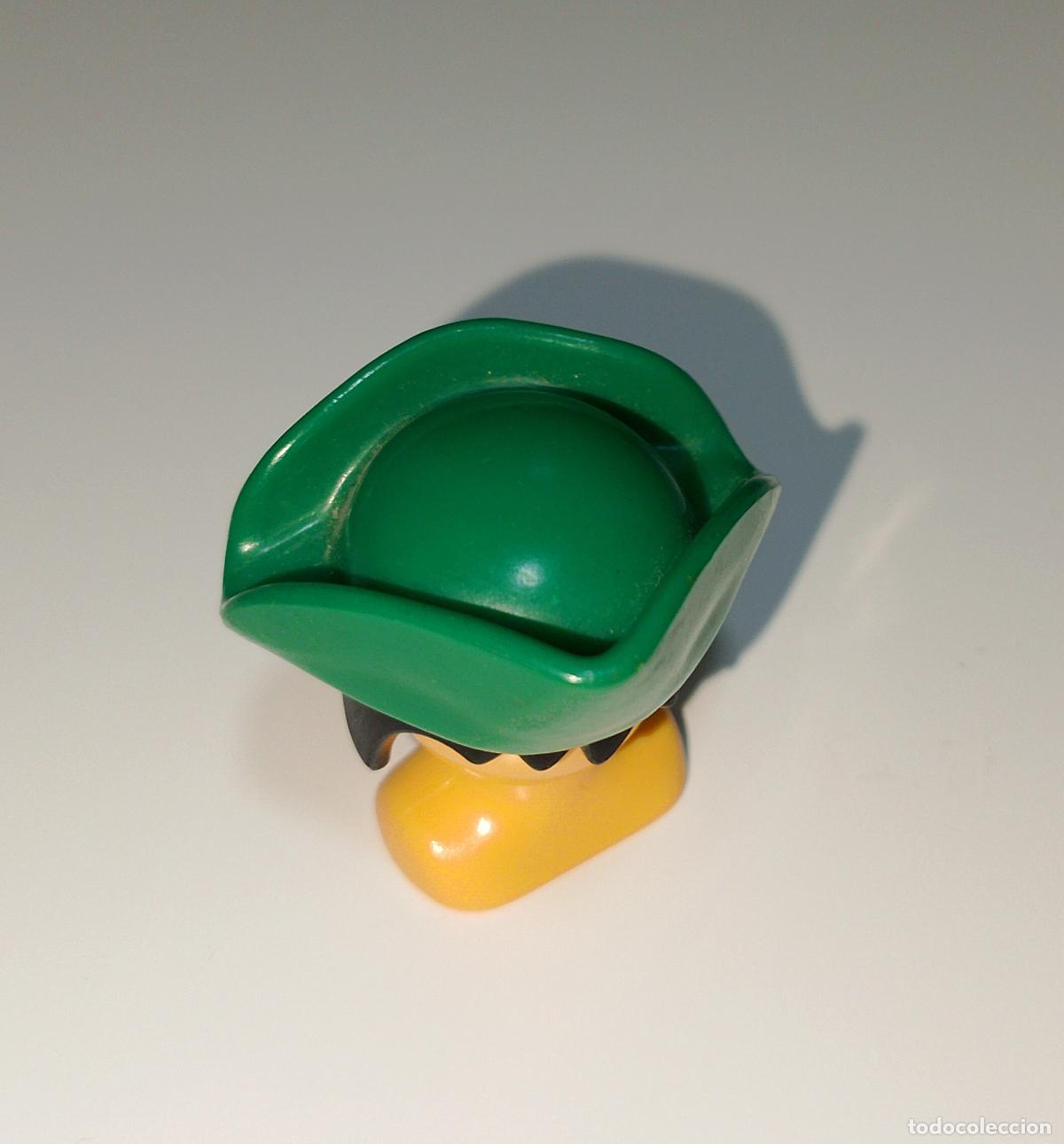 Playmobil: Sombrero o gorro de pirata de Playmobil. Totalmente nuevo.