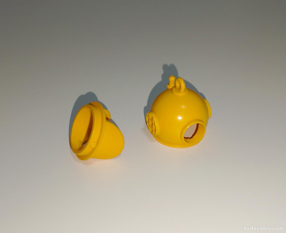 Playmobil: Casco y soporte de buzo antiguo de Playmobil. Totalmente nuevo.