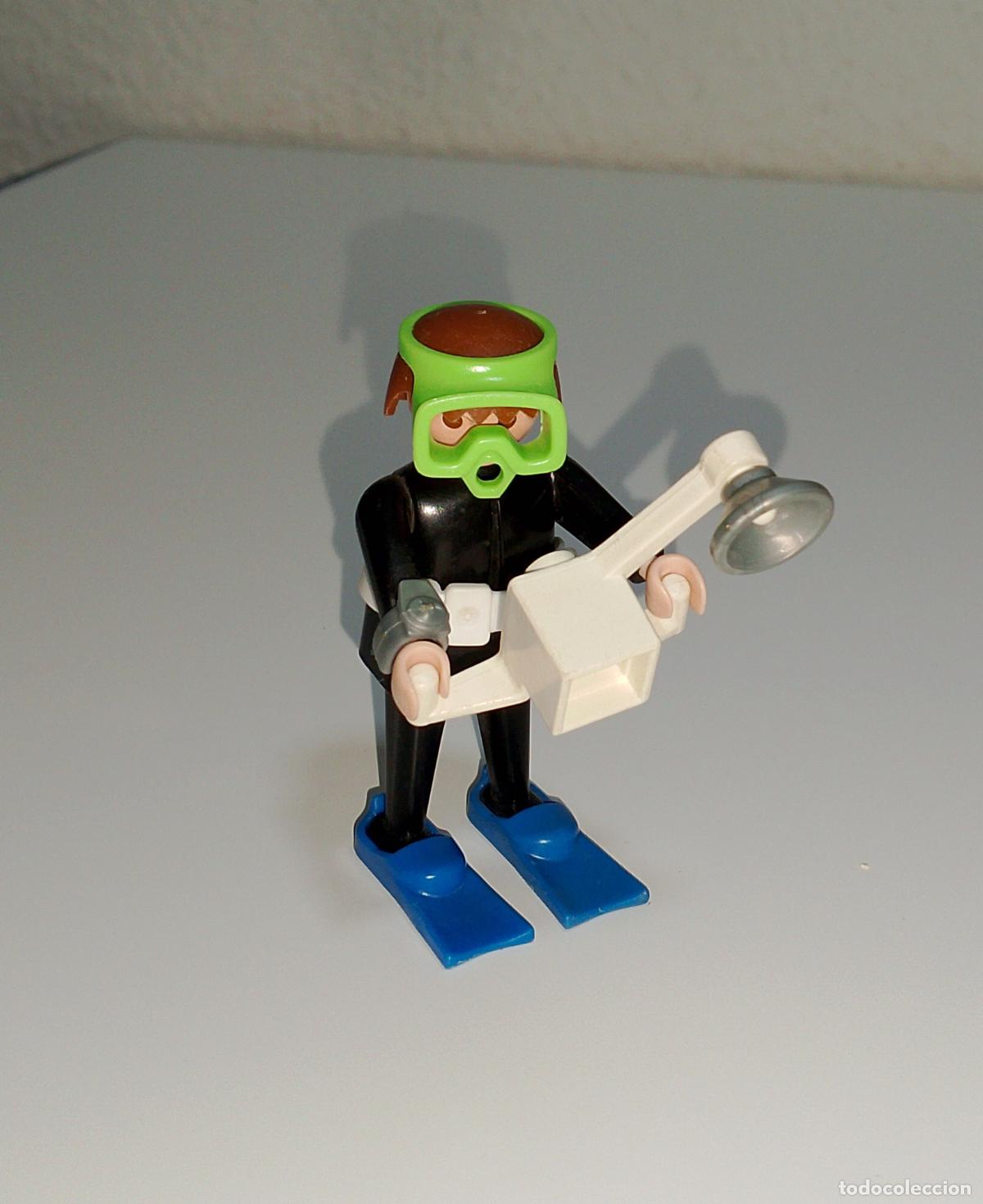 Playmobil: Buceador antiguo con c&aacute;mara subacu&aacute;tica de Playmobil. Totalmente nuevo.