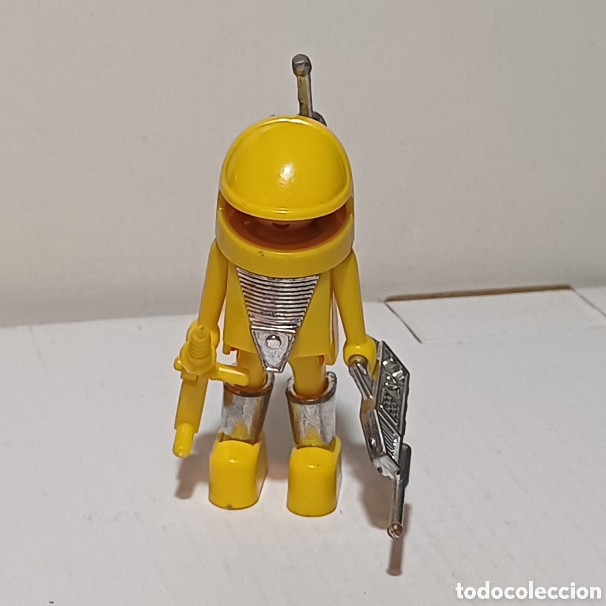 Playmobil: Figura Playmobil playmospace astronauta amarillo sin visera casco y antena custom