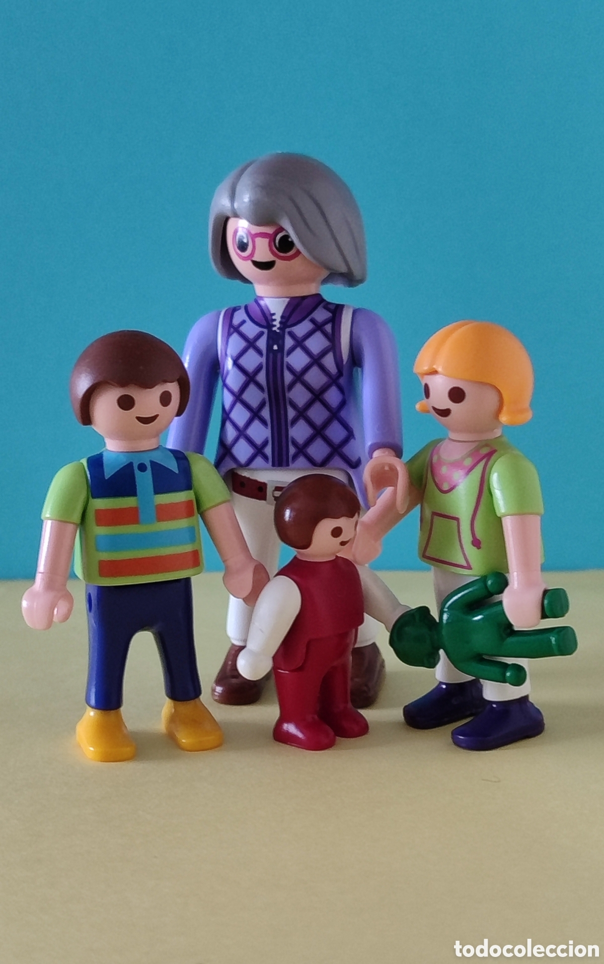 Playmobil: Abuela con nietos. Playmobil.