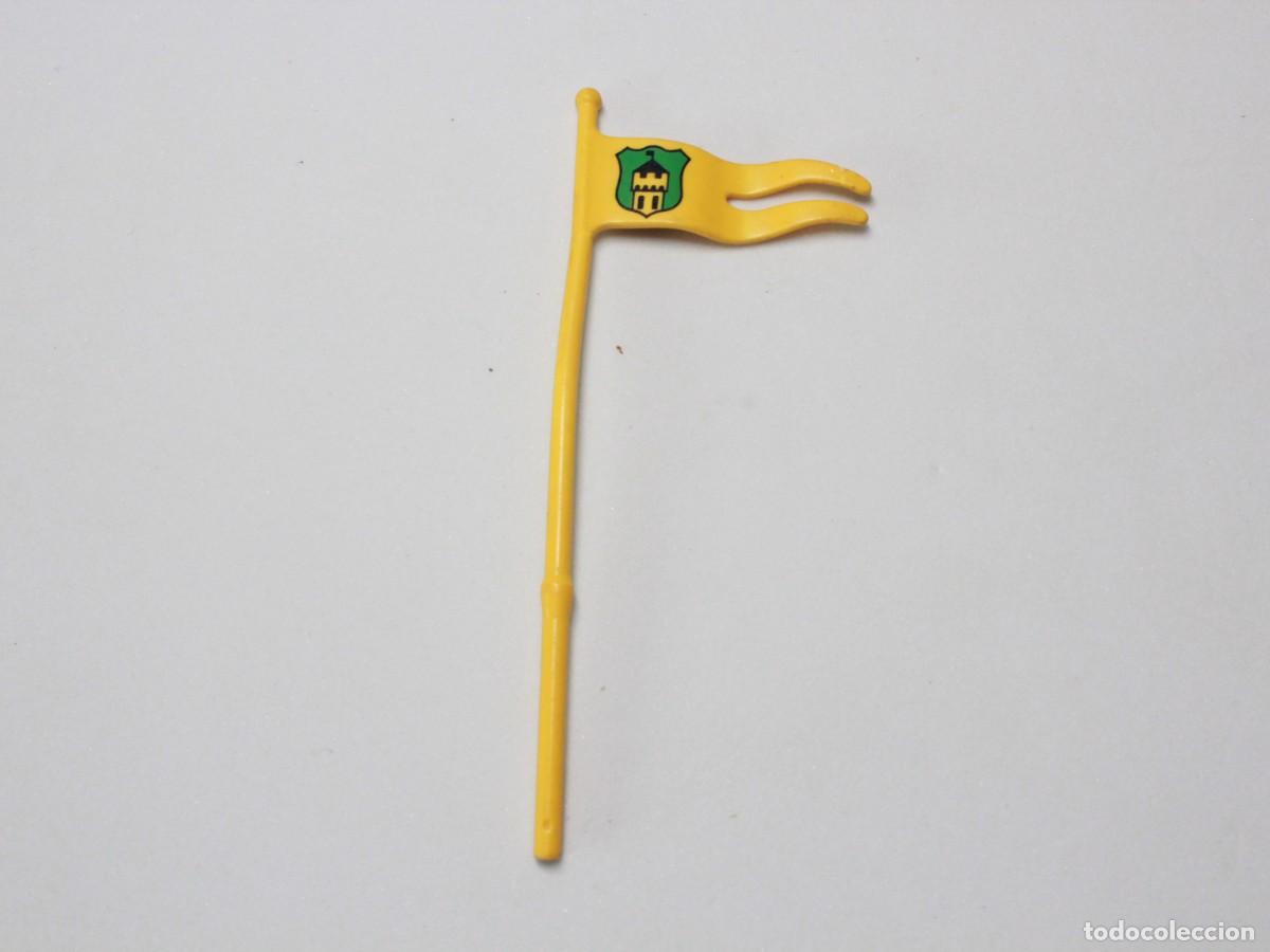 Playmobil: Accesorio Playmobil bandera amarilla castillo medieval her&aacute;ldica