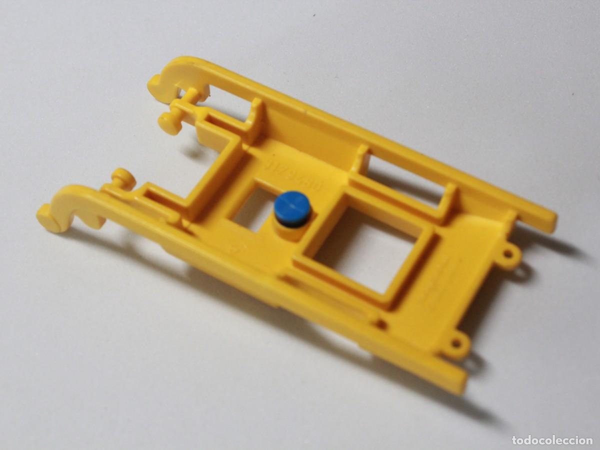 Playmobil: Accesorio Playmobil plataforma amarilla remolque vag&oacute;n carga