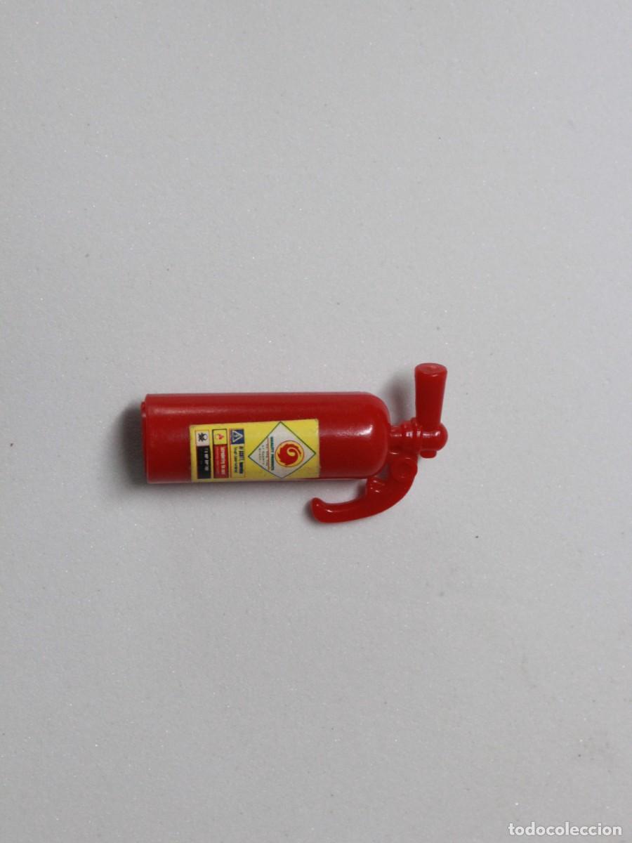 Playmobil: Accesorio Playmobil extintor rojo cl&aacute;sico con etiqueta