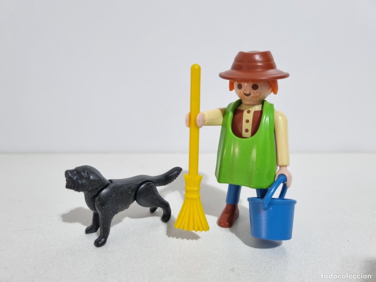 Playmobil: Playmobil 3072 Granjero Campesino Granja Rancho Escoba Cubo Perro