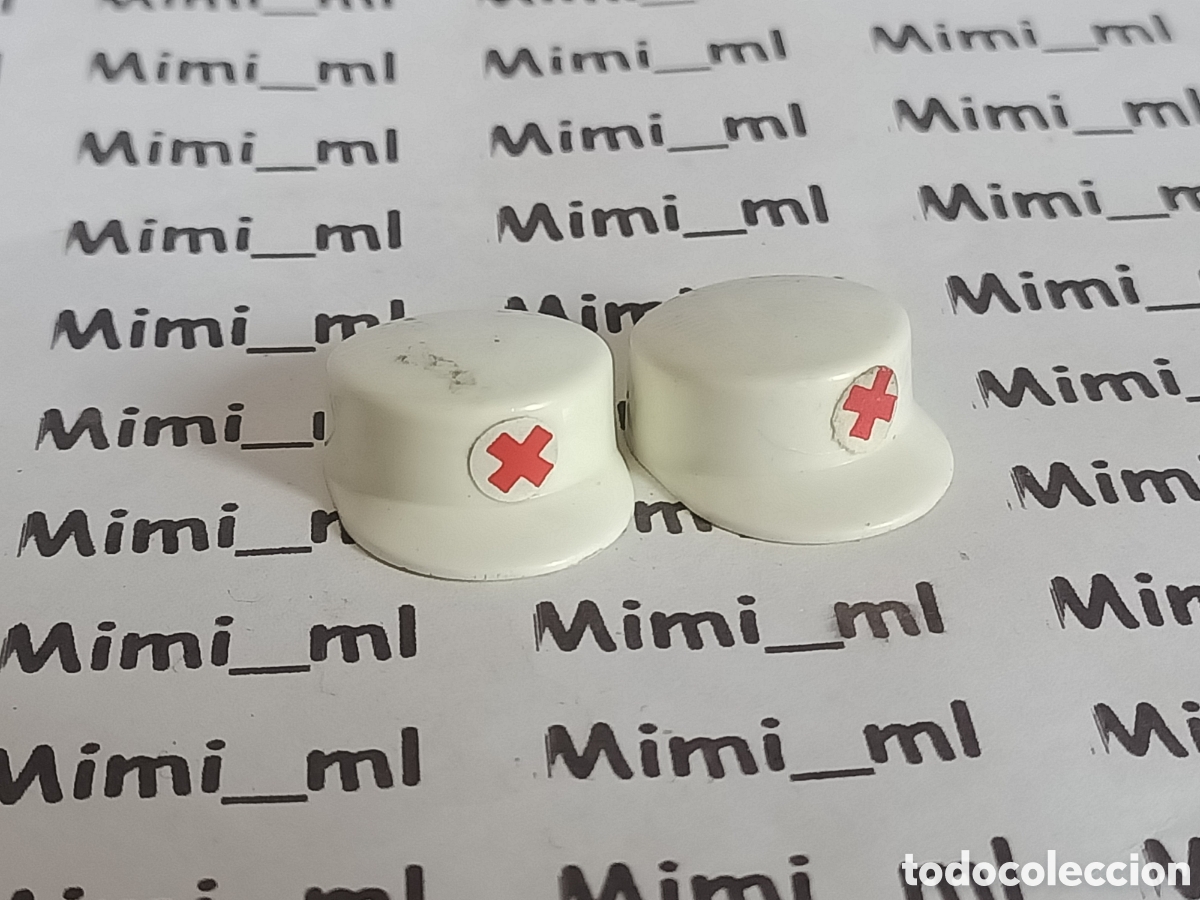 Playmobil: Playmobil 2 gorros sanitario primera &eacute;poca pegatina cruz enfermero hospital ambulancia