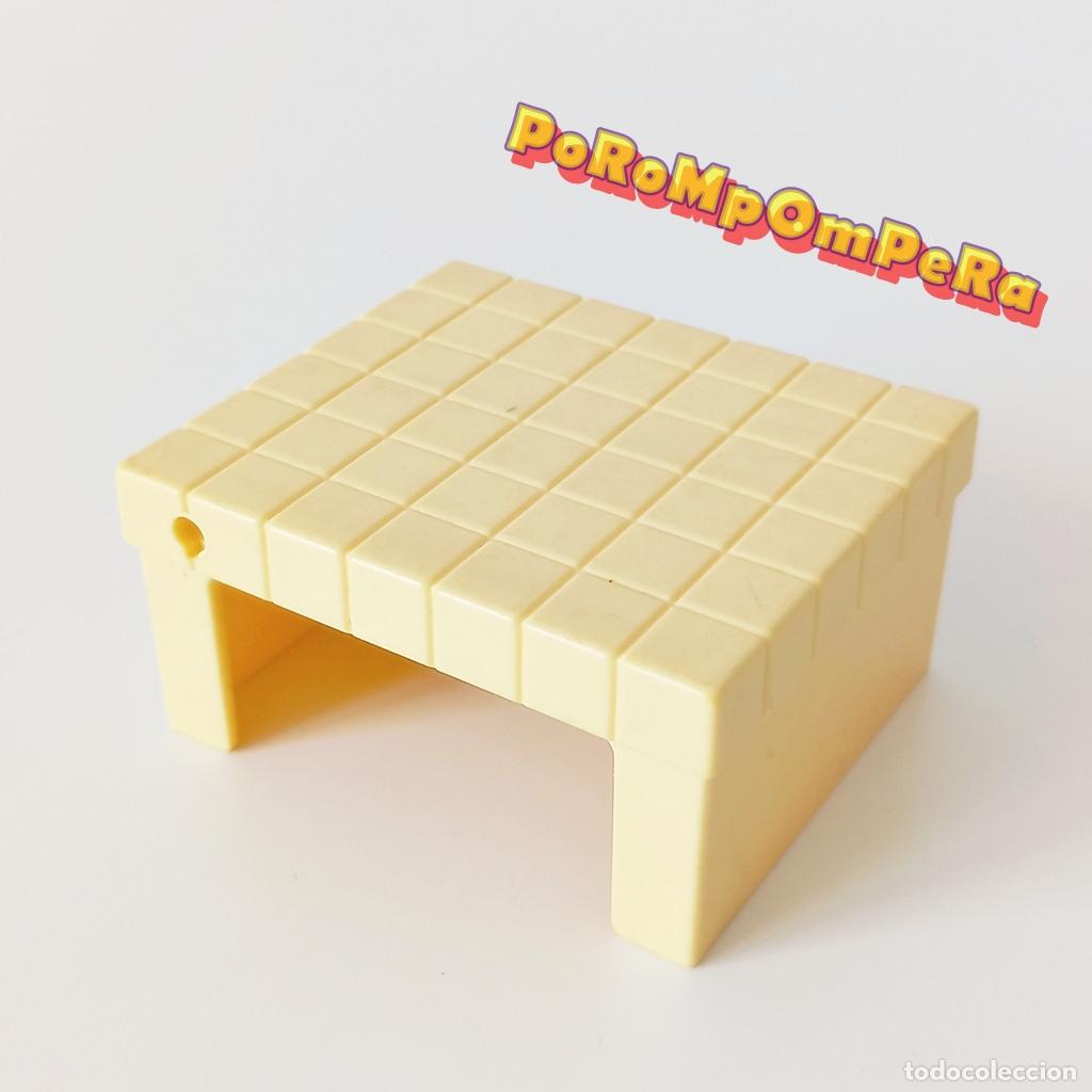 Playmobil: PLAYMOBIL MESA CUADRADA AMARILLO CLARO CON AGUJERO PARA GRIFO 3634 4344 SIMILAR 3240 4343 CG6