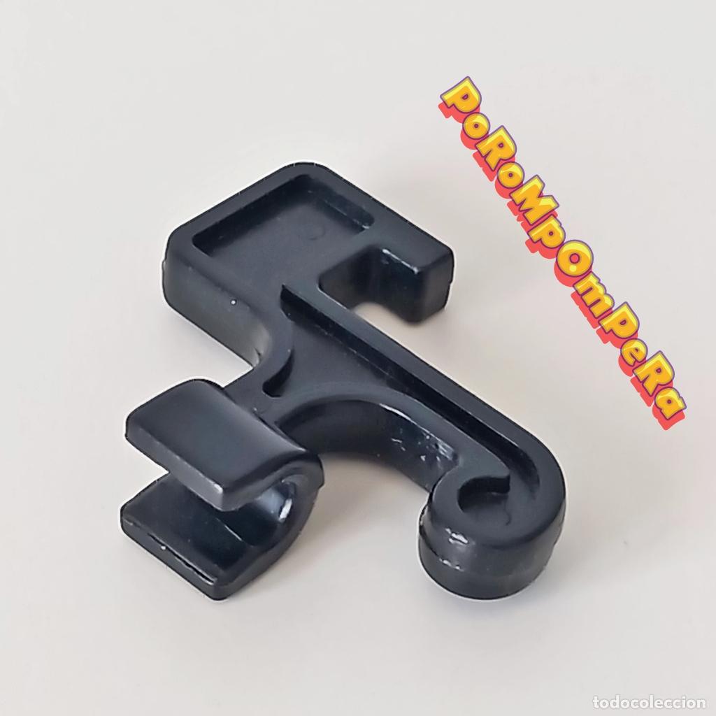 Playmobil: PLAYMOBIL ENGANCHE NEGRO SUJECI&Oacute;N FAROL BARCO PIRATA 1&ordf; &Eacute;POCA SOPORTE L&Aacute;MPARA CANDIL MDV