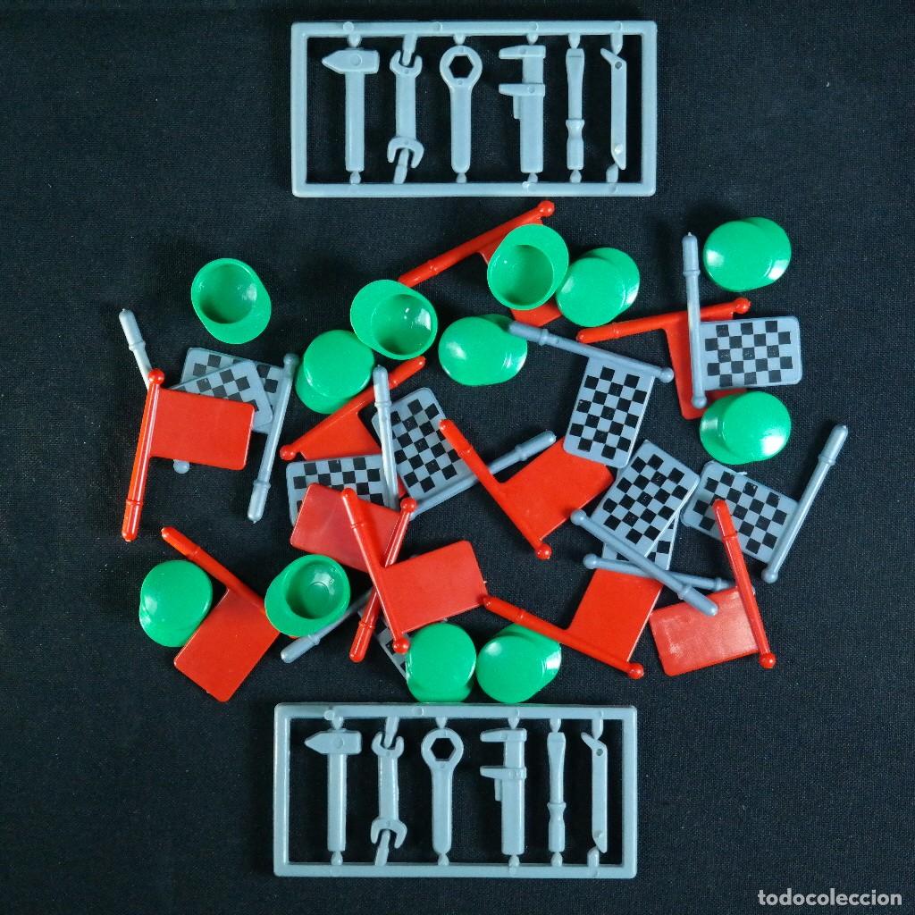 Playmobil: Playmobil gorros verdes banderas y herramientas ☼
