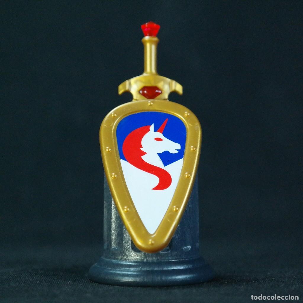 Playmobil: Playmobil piedra con escudo y espada☼