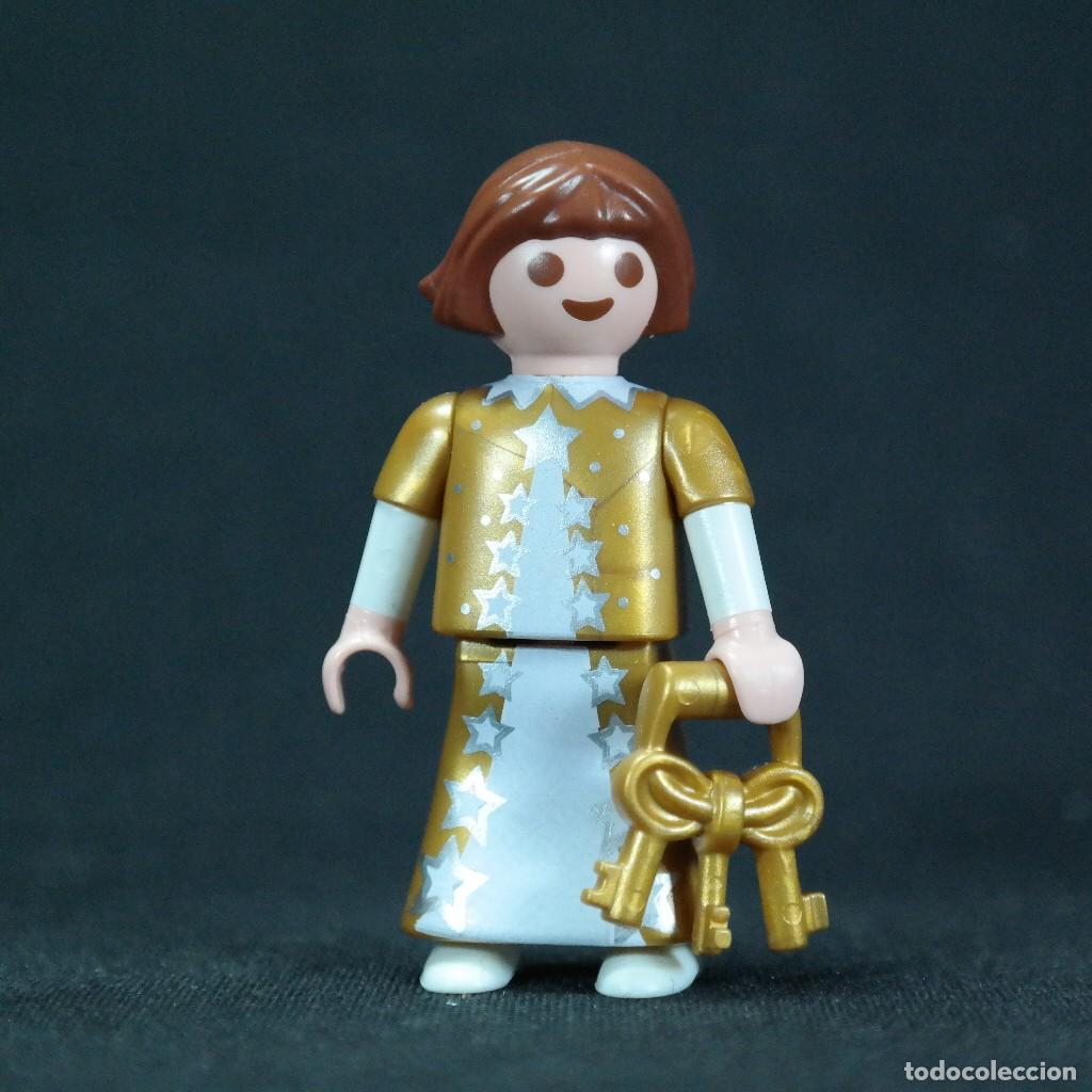 Playmobil: Playmobil ni&ntilde;a medieval con llaves☼