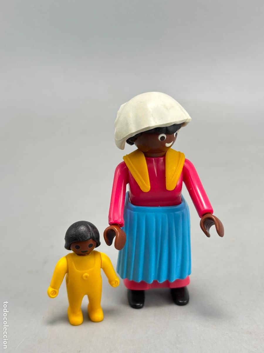 Playmobil: PLAYMOBIL 3770 mujer y bebe estaci&oacute;n tren