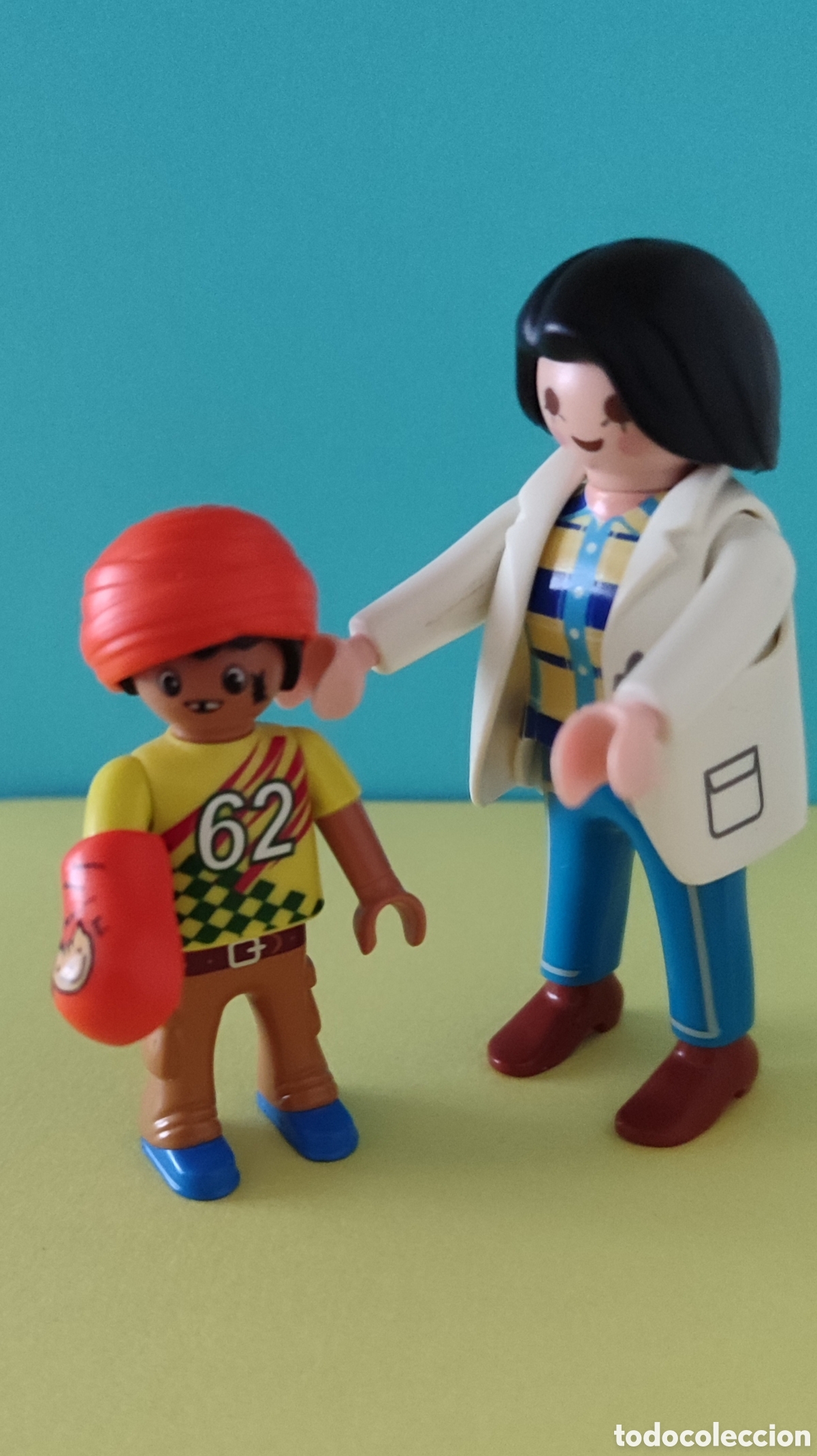 Playmobil: Enfermera con ni&ntilde;o herido.
