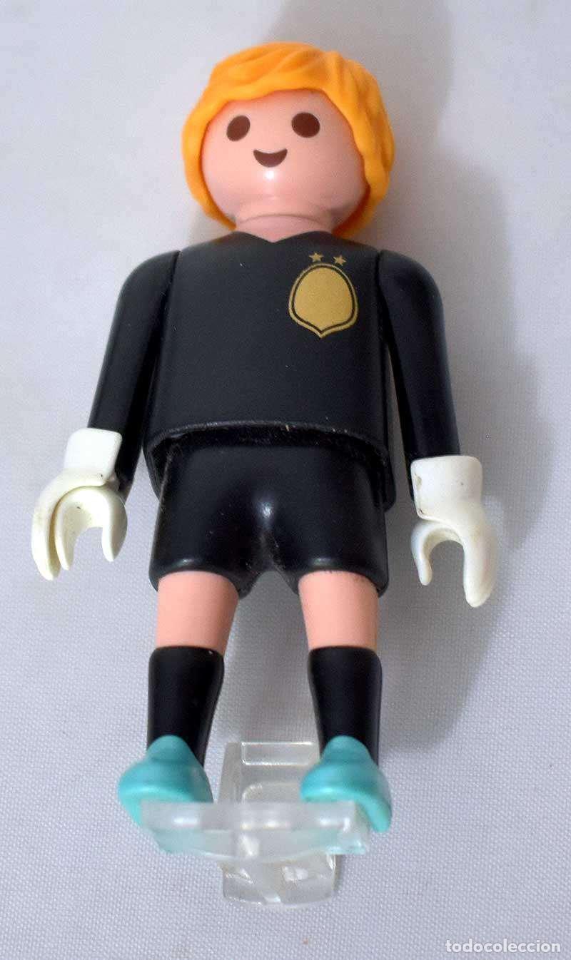 Playmobil: Playmobil. Portero f&uacute;tbol con soporte. Fifa Russia 2018