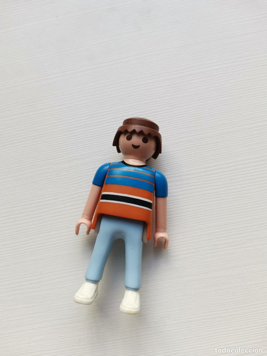 Playmobil: PLAYMOBIL HOMBRE CON CAMISETA