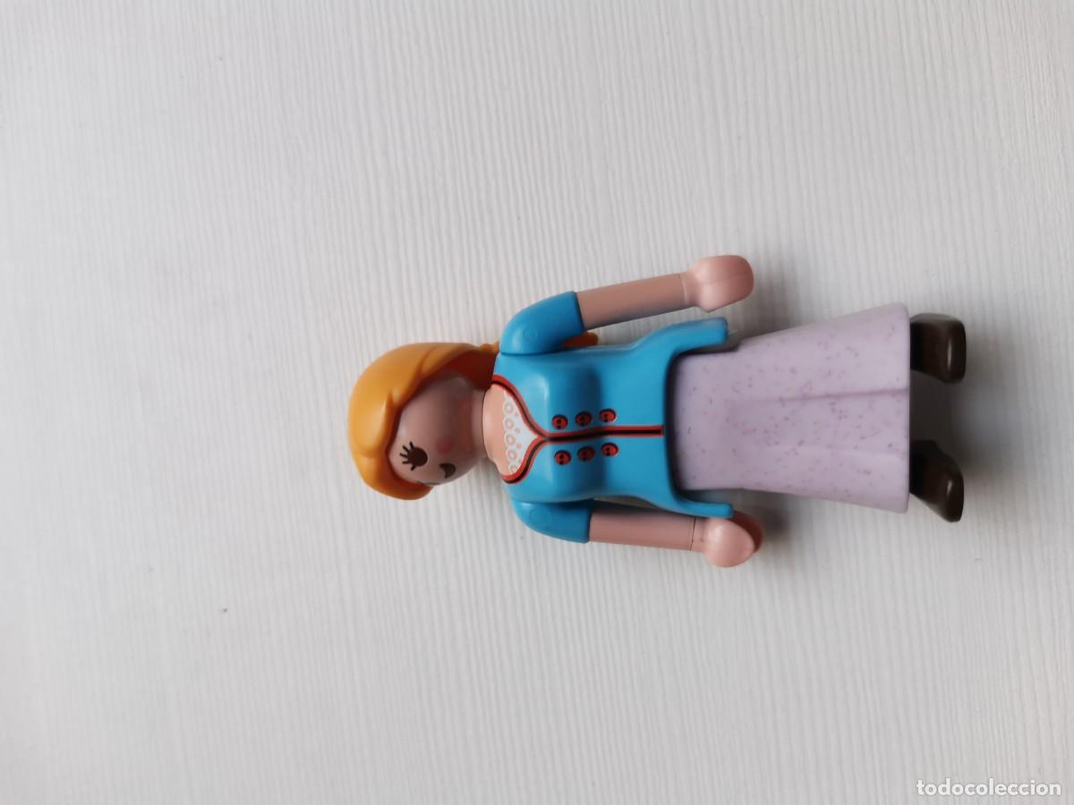 Playmobil: PLAYMOBIL MUJER VESTIDO