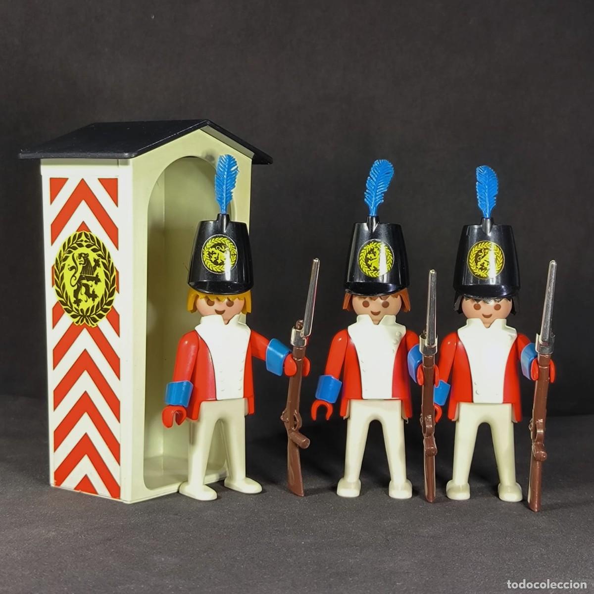 Playmobil: Playmobil tres soldados ingleses con garita ☼