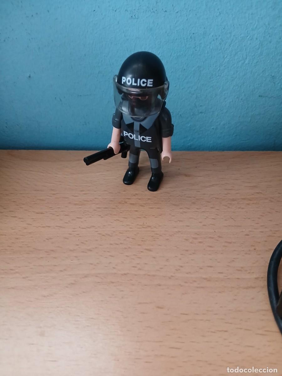 Playmobil: Figura playmobil polic&iacute;a swat