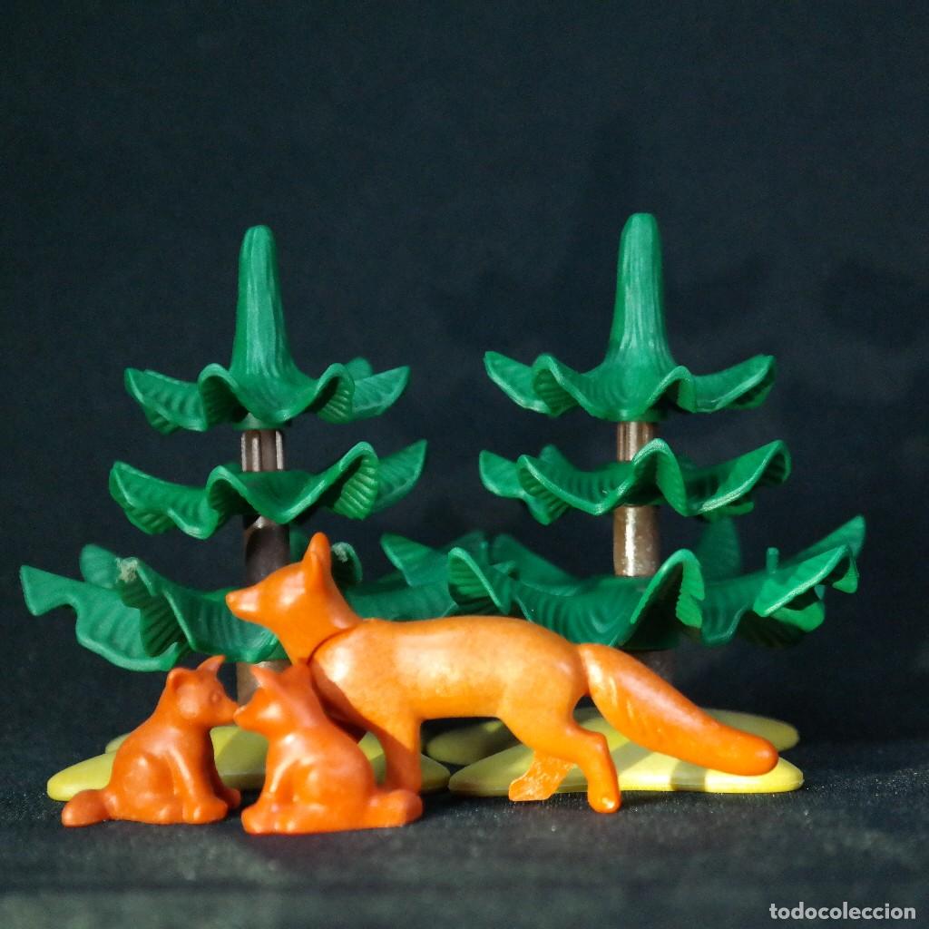 Playmobil: Playmobil dos pinos con zorros ☼