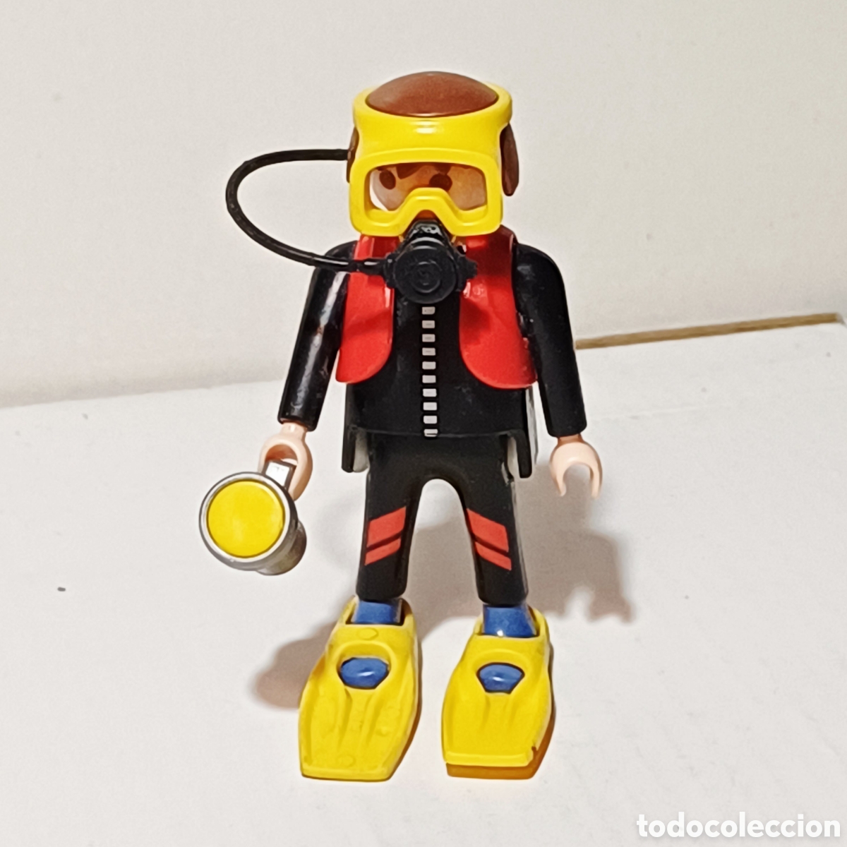 Playmobil: Figura Playmobil buzo buceador de rescate con linterna