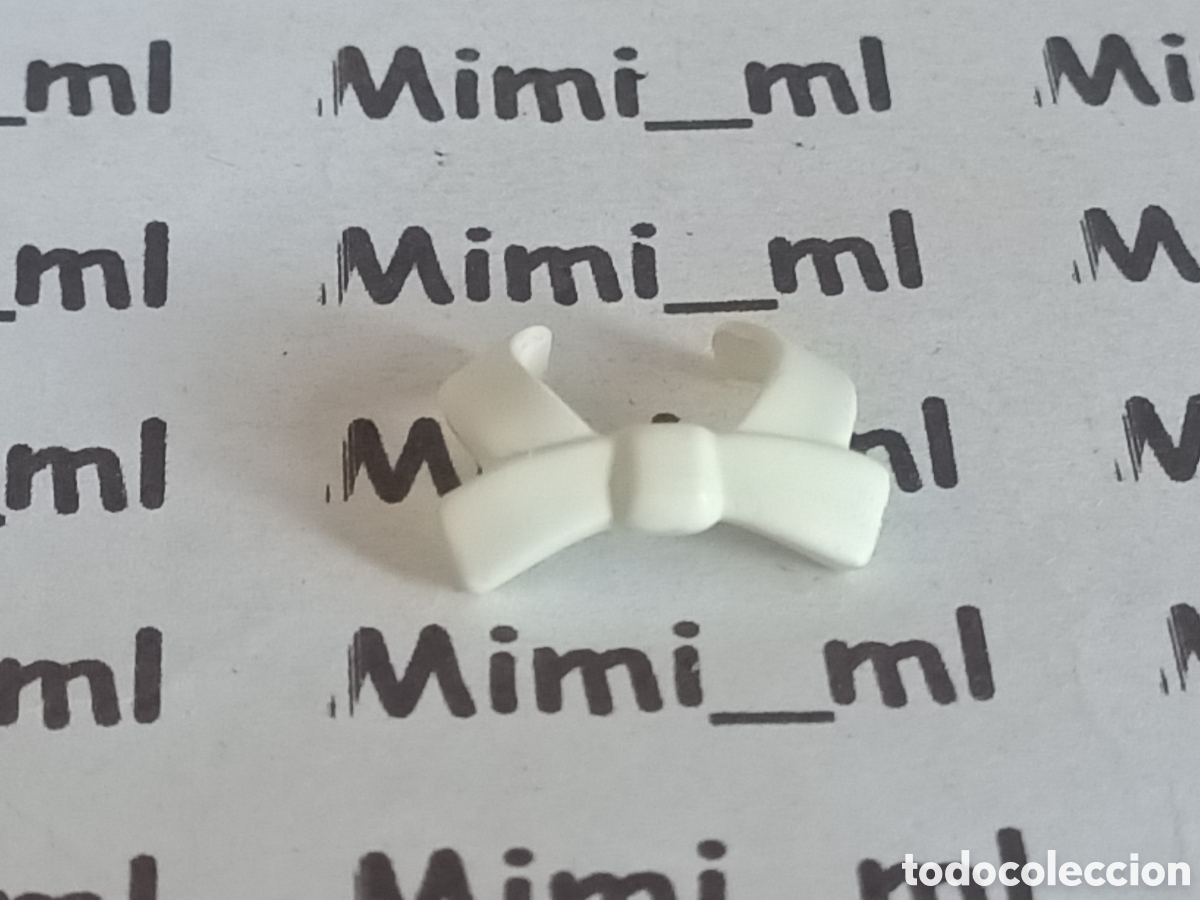 Playmobil: Playmobil pa&ntilde;uelo blanco cuello lazo hombre pajarita