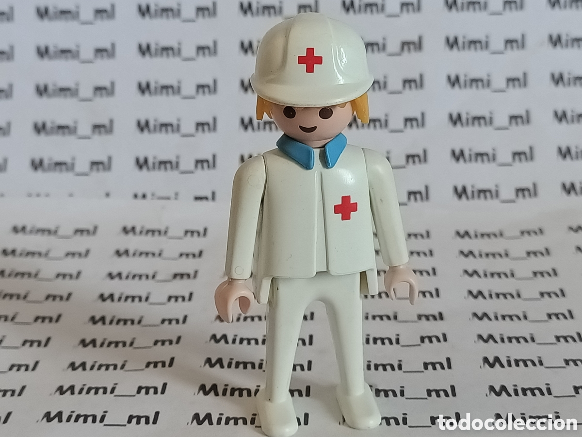 Playmobil: Playmobil figura hombre sanitario hospital ambulancia helic&oacute;ptero