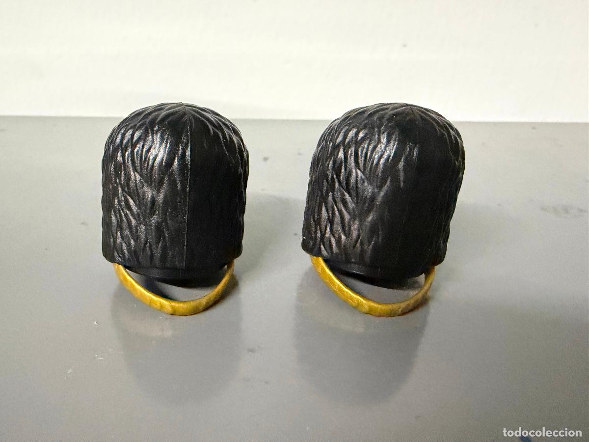 Playmobil: PLAYMOBIL lote 2 gorros piel oso guardia real ingles 4577 royal guard