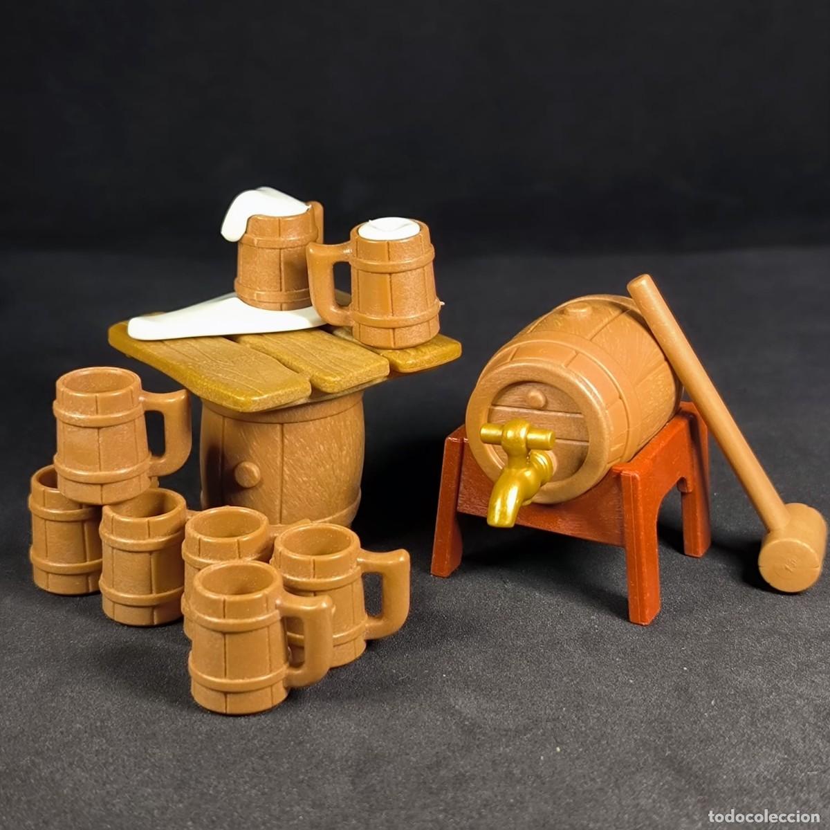 Playmobil: Playmobil barril con cerveza ,mesa y jarras ☼