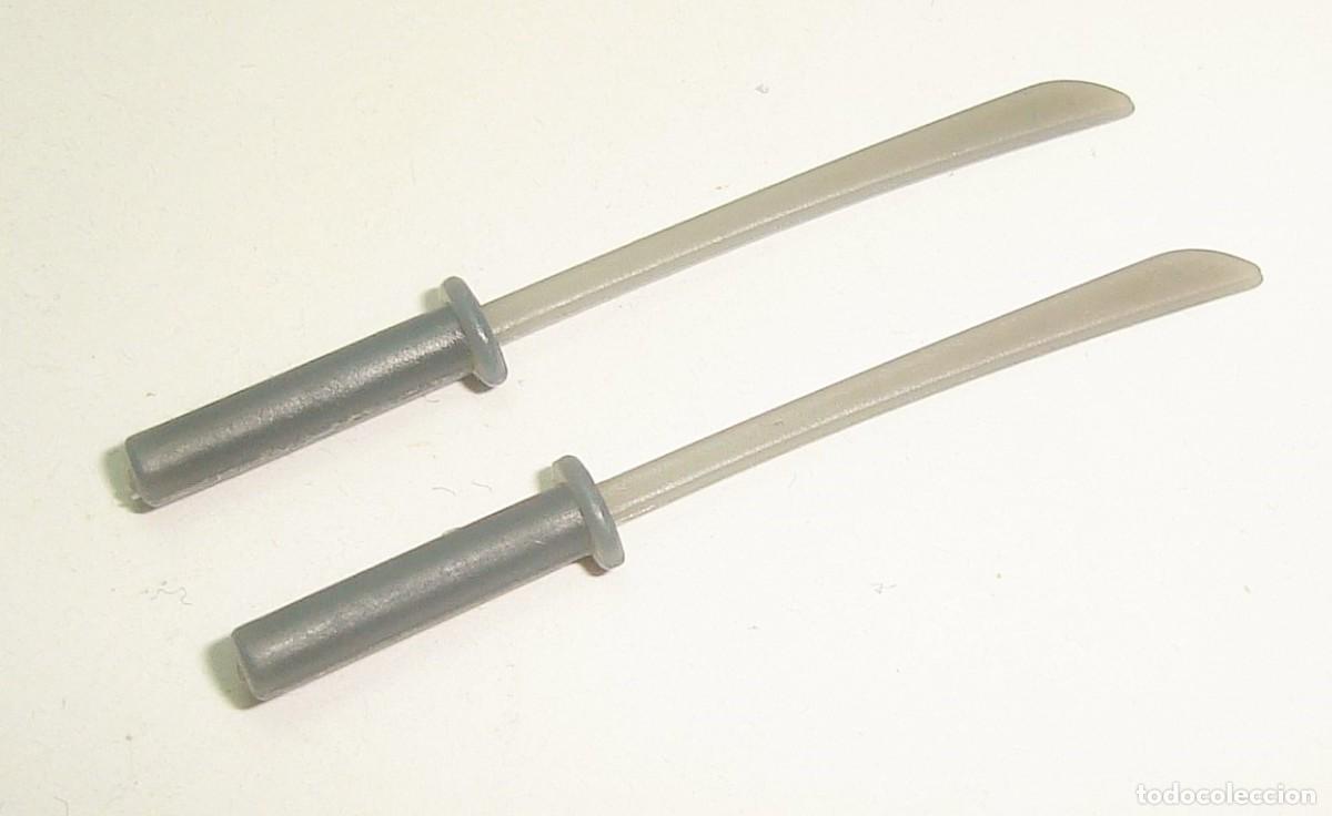 Playmobil: ACCESORIO PLAYMOBIL PAREJA DE KATANAS TIPO PLAYMOBIL LOTE 717