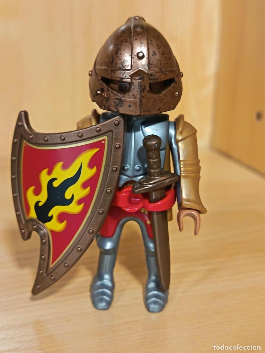 Playmobil: PLAYMOBIL GUERRERO MEDIEVAL CON CASCO DE BRONCE - 13/6/26