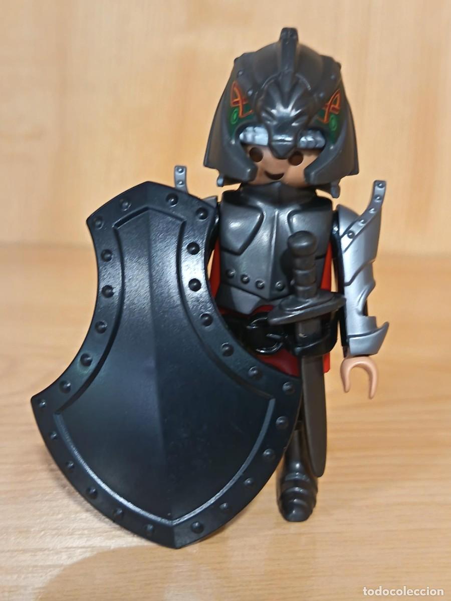 Playmobil: PLAYMOBIL GUERRERO MEDIEVAL CON GRAN ESCUDO NEGRO - 13/6/26