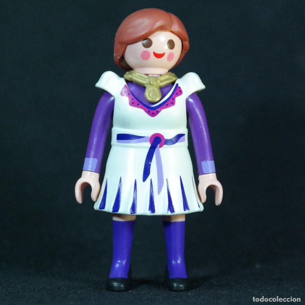 Playmobil: Playmobil mujer con vestido blanco ☼