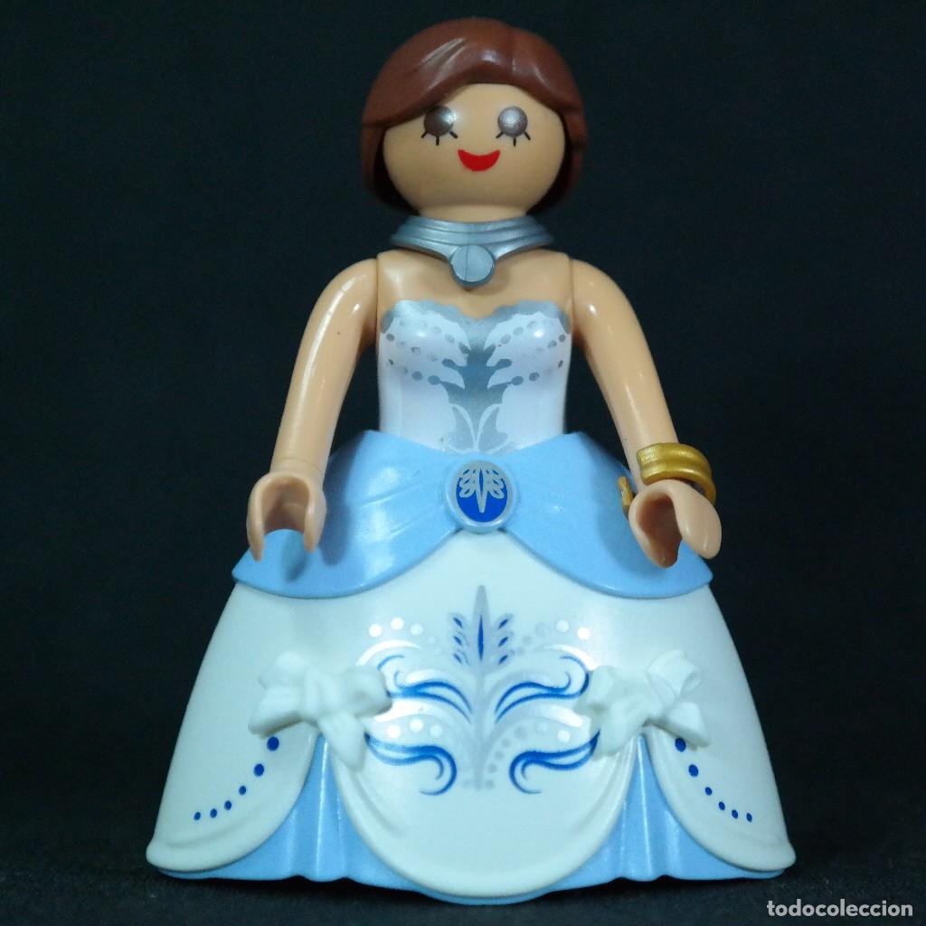 Playmobil: Playmobil mujer con falda ☼