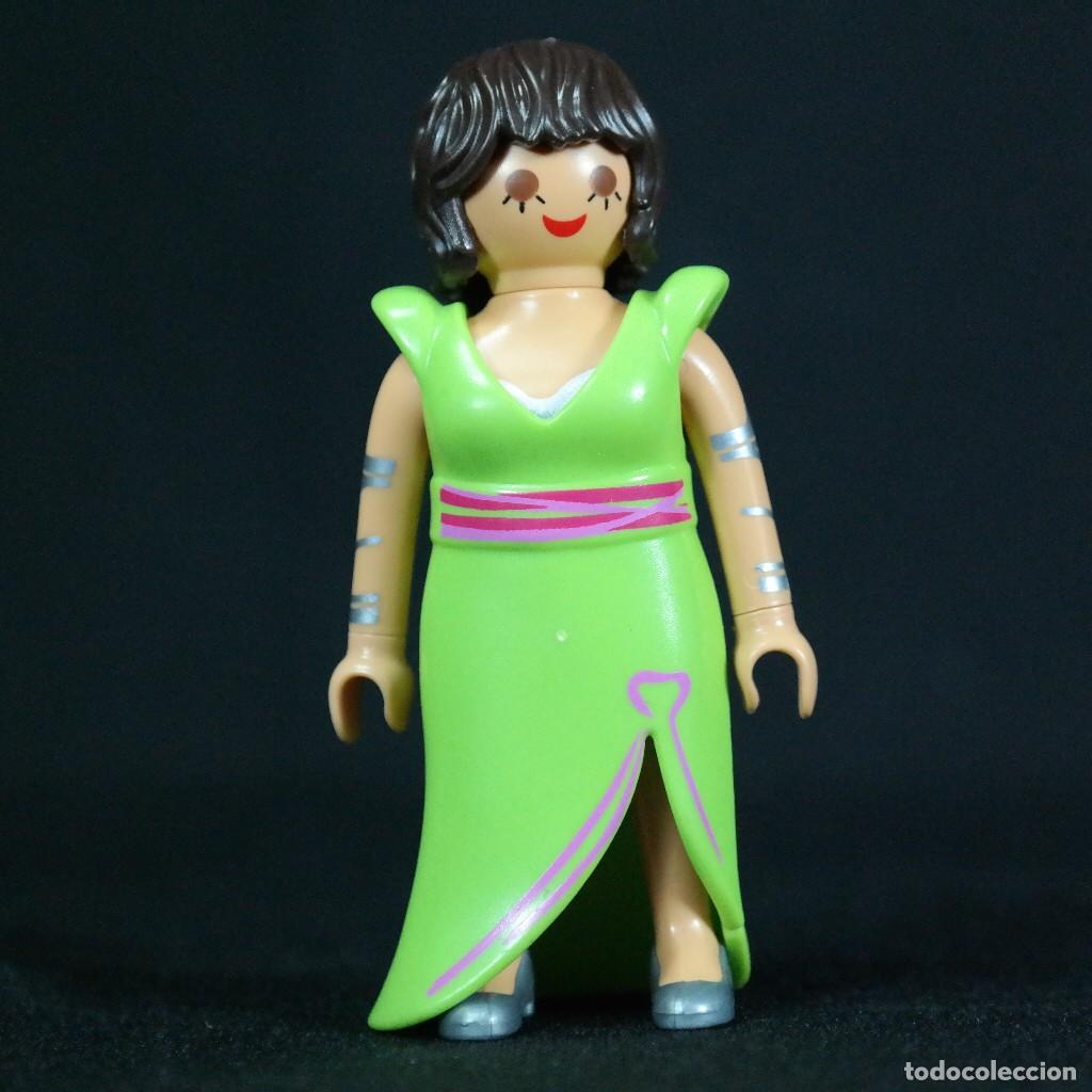 Playmobil: Playmobil mujer con vestido verde ☼