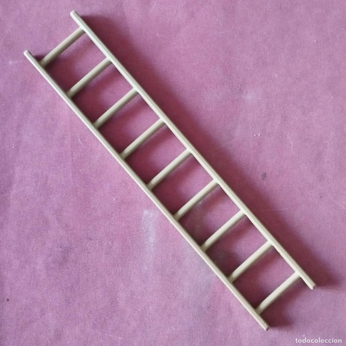 Playmobil: ESCALERA - MARRON - 9 PELDA&Ntilde;OS - CASTILLO - PLAYMOBIL