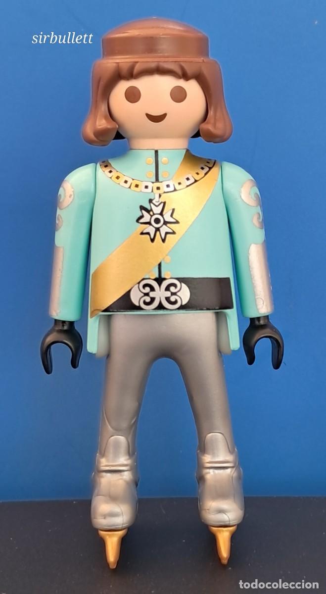 Playmobil: Figura patinador sobre hielo. Playmobil 9008. pr&iacute;ncipe calendario de adviento