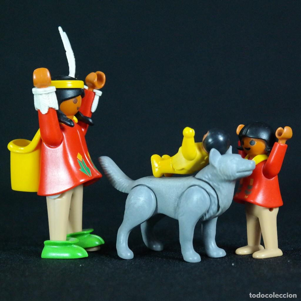Playmobil: Playmobil mujer india con ni&ntilde;a, bebe y lobo ☼