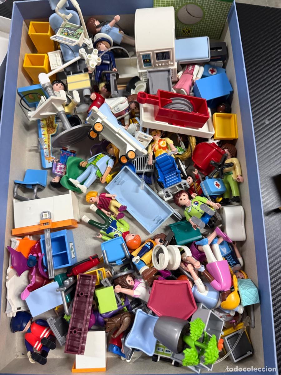 Playmobil: Gran lote Playmobil Hospital / Cl&iacute;nica con figuras y accesorios Lote 14